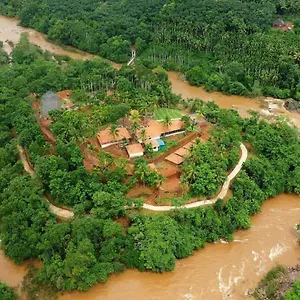 Poliyam Thuruth Eco Tourism Village Hotel