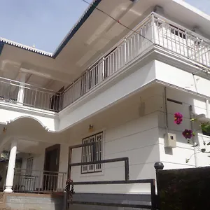 Aarons Guest house Munnar